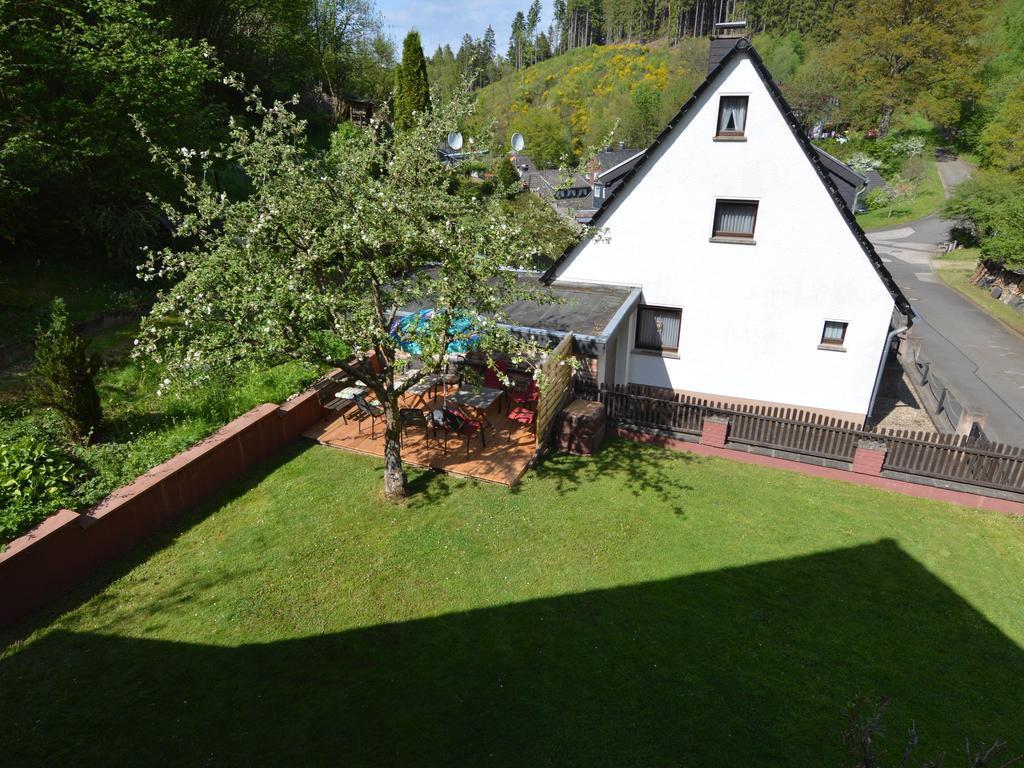 Holiday Home With Garden In Hellenthal Eifel Eksteriør bilde